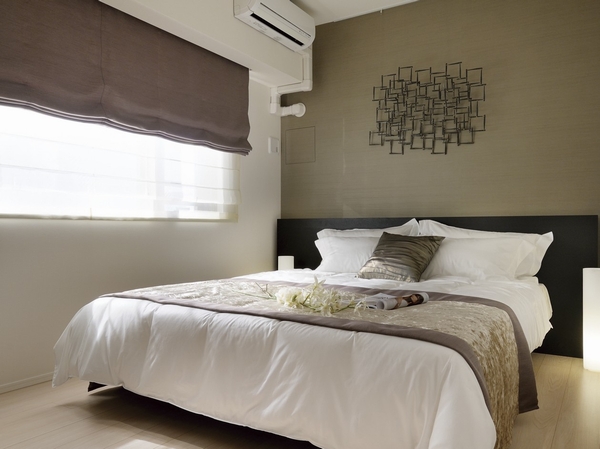 About 6.4 tatami of Western-style decor a larger window (1)