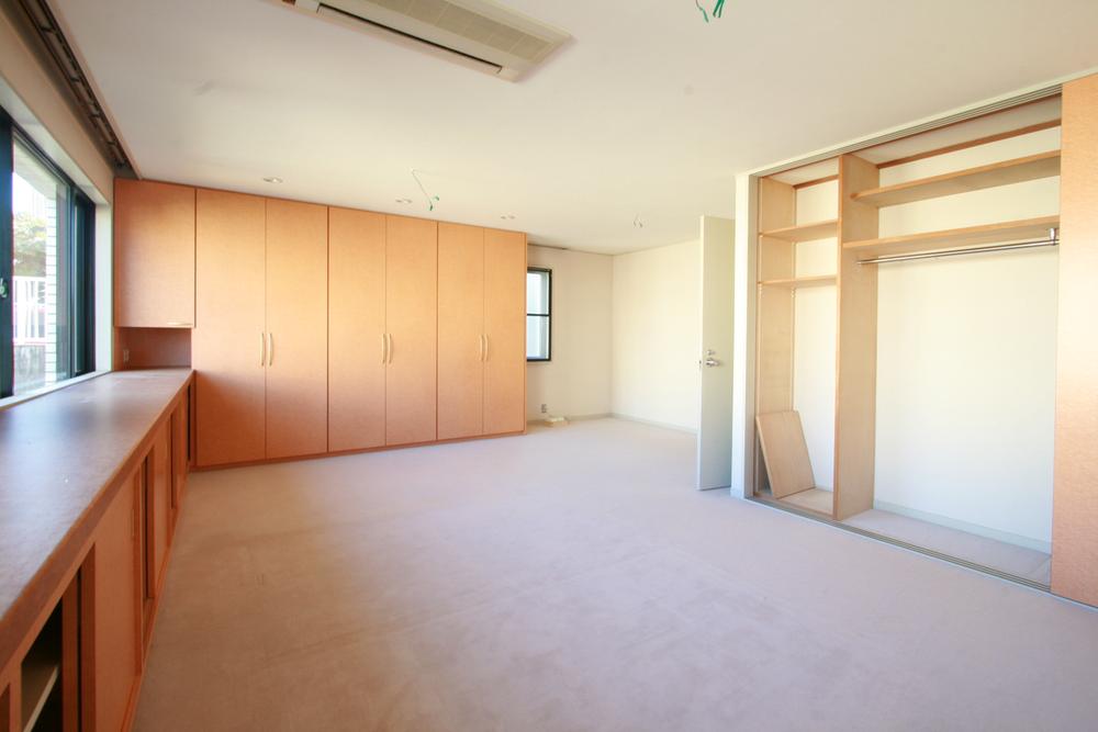 Non-living room. Master bedroom
