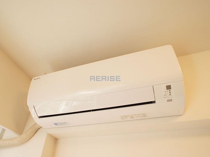 Cooling and heating ・ Air conditioning. ~ We propose your lifestyle ~ ◆ Vintage apartment is located in a quiet residential area ◆ Interior is already renovation ◆ It is ideally situated in a 6-minute walk from Meguro Station ◆ It was air-conditioned new installation