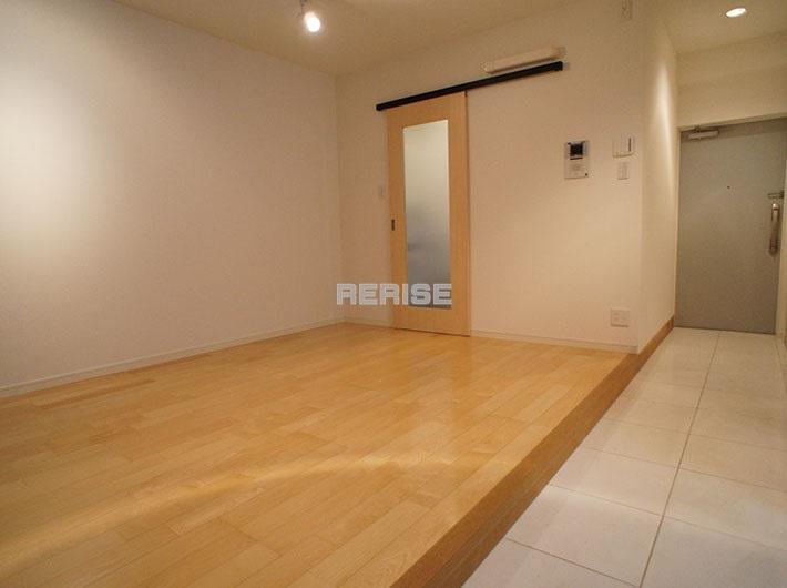 Living. ~ We propose your lifestyle ~ ◆ 2004 Built in designer apartment ◆ Low-rise apartment to be able to live with pets ◆ Midorigaoka address ◆ Secom security system