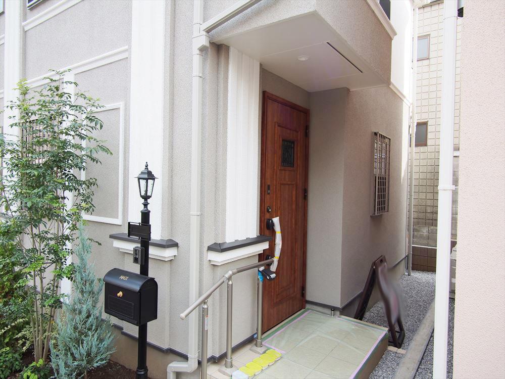 Entrance. Entrance (A Building)