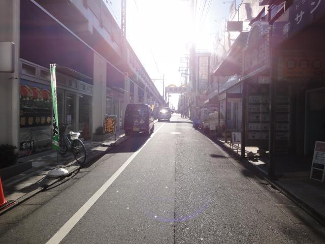 Local photos, including front road. Local (12 May 2013) Shooting