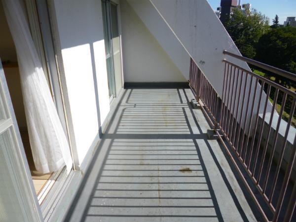 Other introspection. It is also spacious balcony