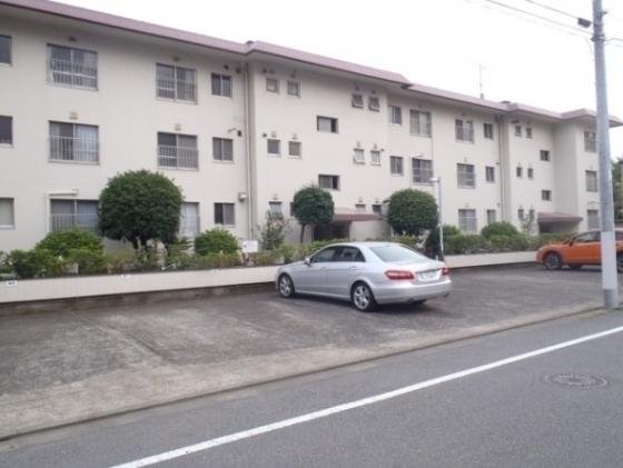 Parking lot
