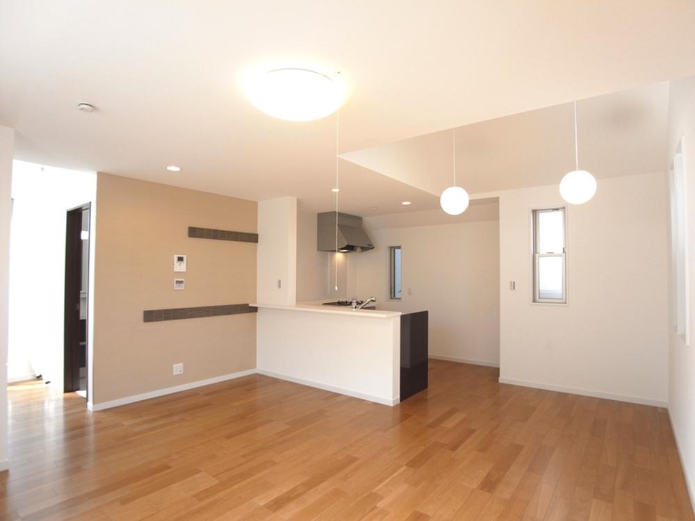 Living. Indoor (10 May 2013) Shooting