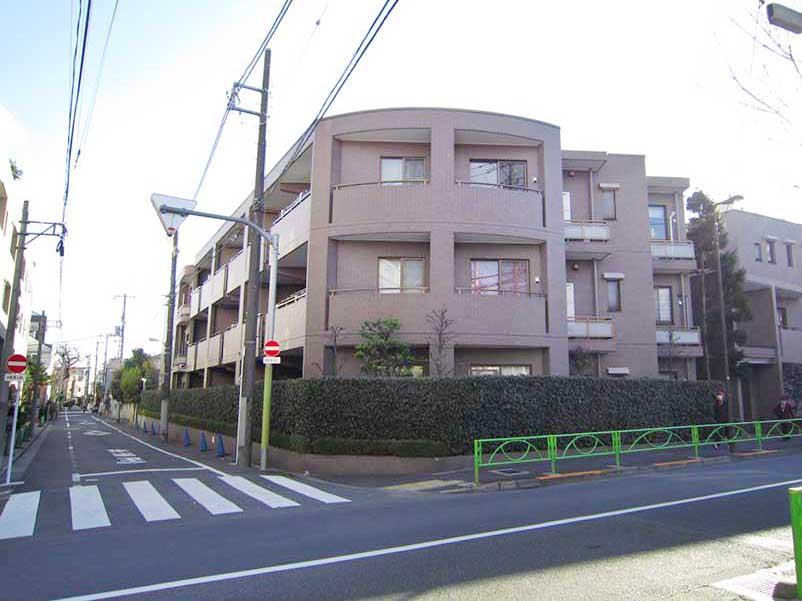 Local appearance photo
