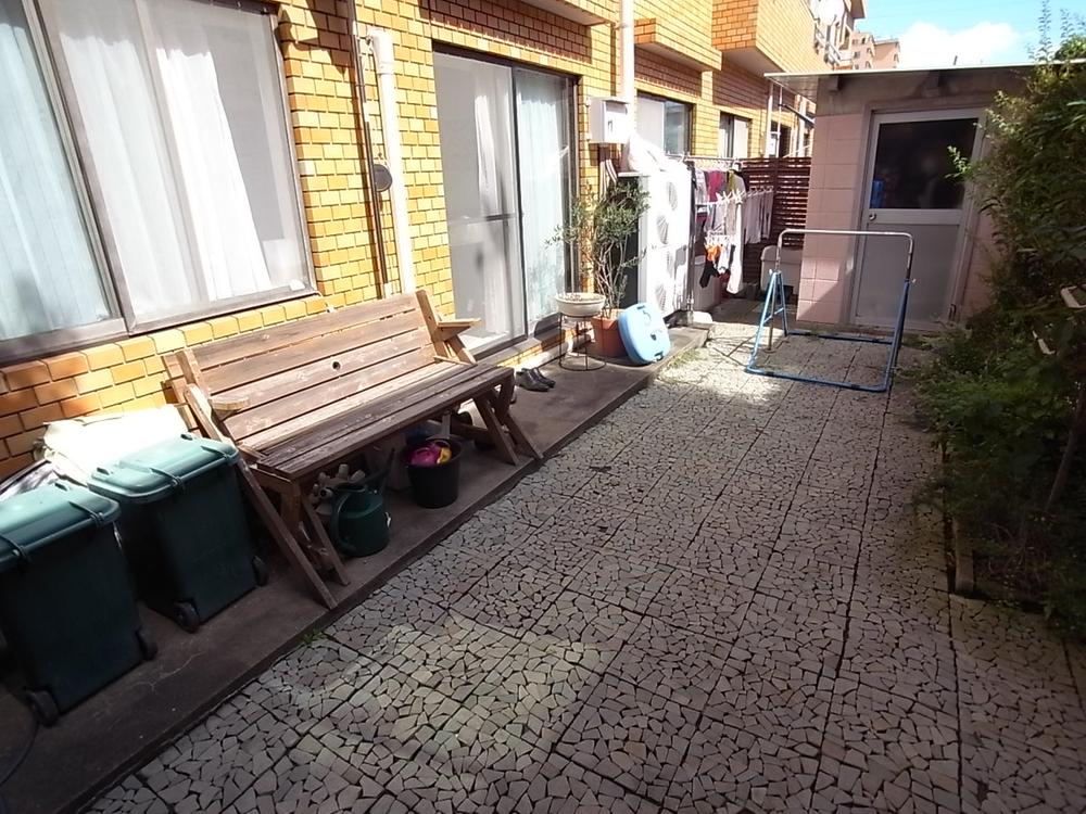 Garden. Private garden of about 8 square meters. Please gardening in Nantei!