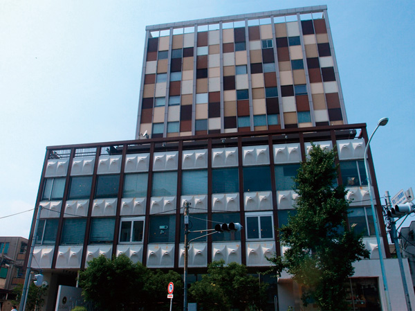 Surrounding environment. CLASKA (about 550m ・ 7-minute walk)