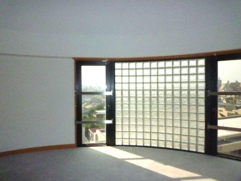 Non-living room