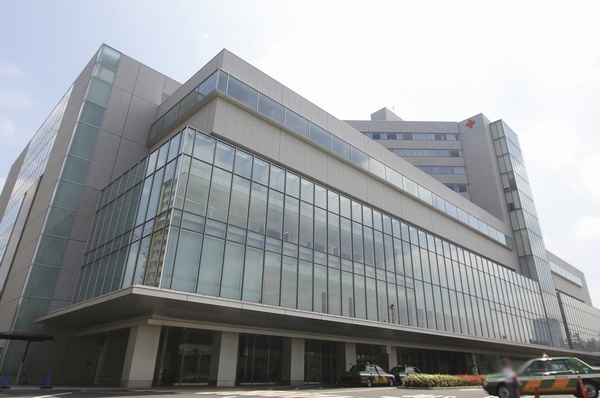 Building structure. Walk 11 minutes to the Japanese Red Cross Medical Center (about 880m)