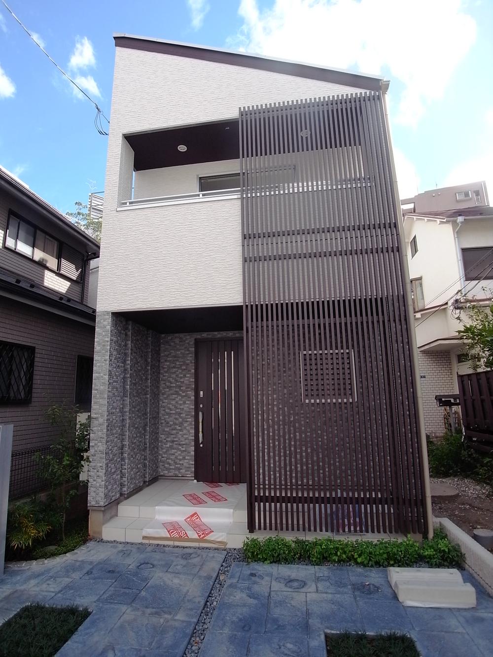 Local appearance photo