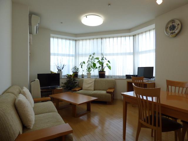 Living. Indoor (11 May 2013) Shooting