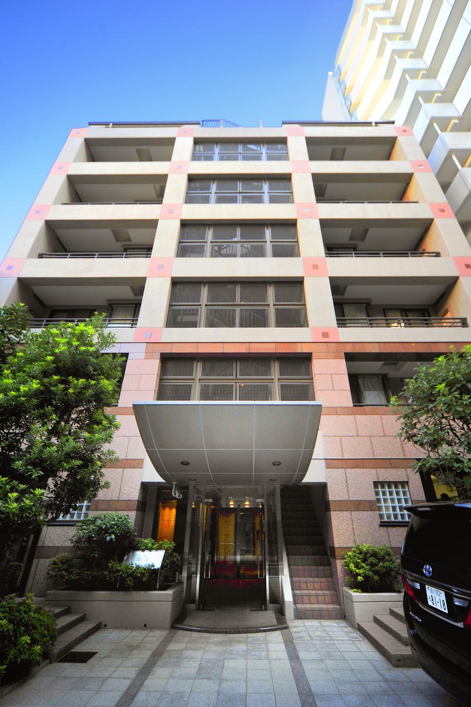 Local appearance photo