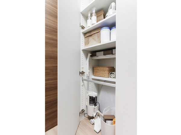 Receipt.  [Thing input (length thing corresponding)] Yes installed an easy-to-use storage space in a variety to live neat clean.