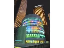 Shopping centre. The rooms and entertainment facilities of 3679 rooms on the theme of fusion of 640m hotel and entertainment to Shinagawa Prince Hotel Annex Tower, With an aquarium and attractions birth "Epson Shinagawa Aqua Stadium" also.