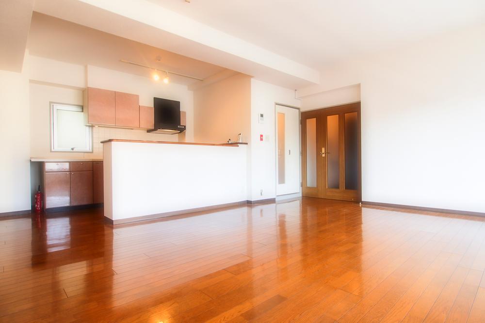 Living. Indoor (12 May 2013) Shooting