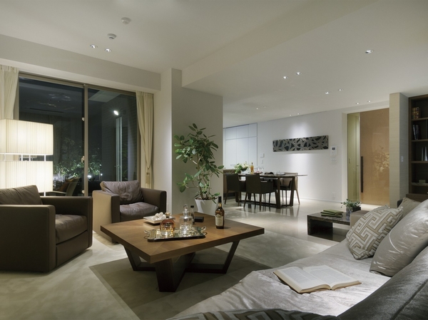 Full of comfort, About 28.8 tatami mats of living ・ dining