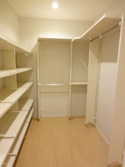 Receipt. Local (11 May 2013) Shooting