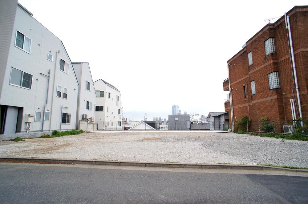 Local land photo. Local (2013) Shooting