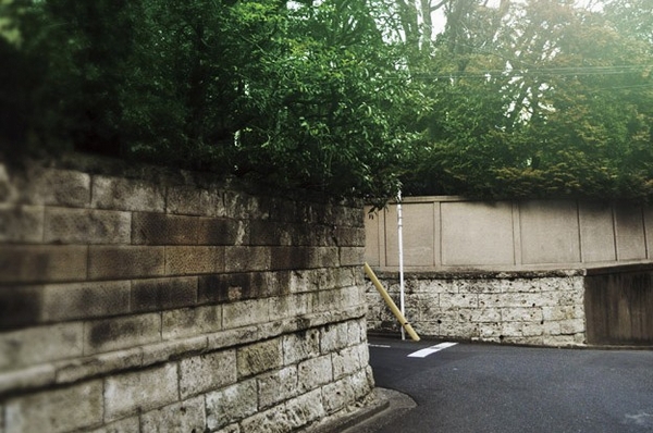 Other. Around the streets (within about 100m). Local neighborhood was called "Azabu Takeya-cho," from the past of the old ones. If further distant past history, Also known as the attractions of the nightingale, It is also touted its taste to Basho's phrase. Is the mansion district on the hill, which was wrapped in serenity even now