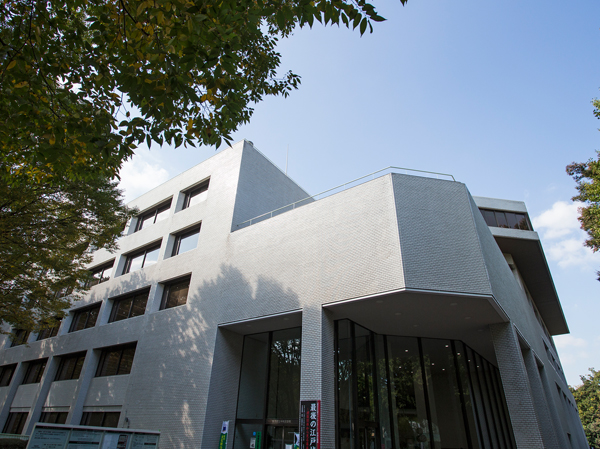 Surrounding environment. Metropolitan Central Library (about 780m ・ A 10-minute walk)