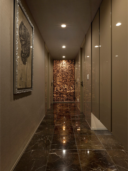 Interior.  [Entrance] (70D type / July 2012 shooting)