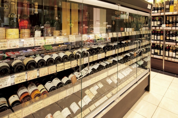 "Puresse premium Tokyo Midtown store" (6-minute walk / About 460m) ※ October 2011 shooting