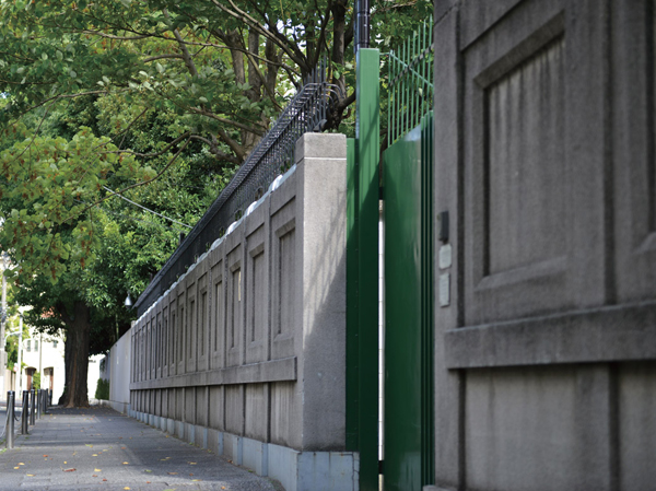 Surrounding environment. French Embassy (3-minute walk / About 220m)