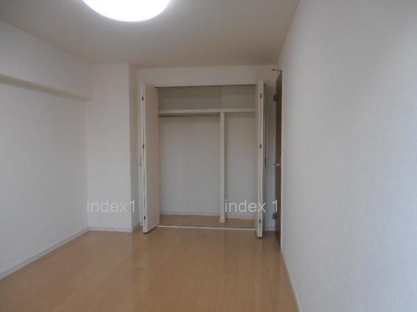 Receipt. Each room is equipped with storage