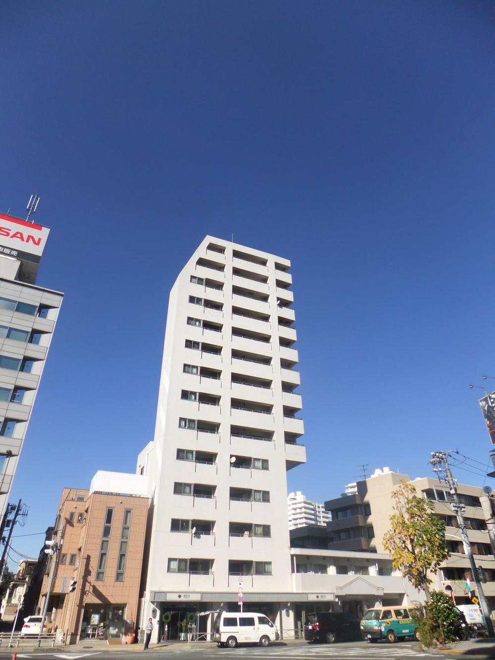 Local appearance photo. Local (12 May 2013) Shooting