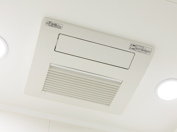 Bathing-wash room.  [TES-type bathroom heater dryer] Standard established the bathroom dryer that can dry your laundry in rainy season. Also comfortable to spend the winter of bus time in with heating function.