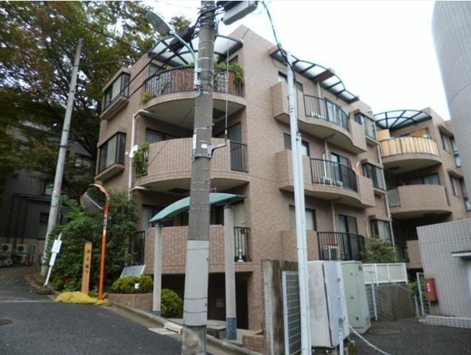 Local appearance photo.  [appearance] Prestigious surrounded by the embassy residential neighborhood