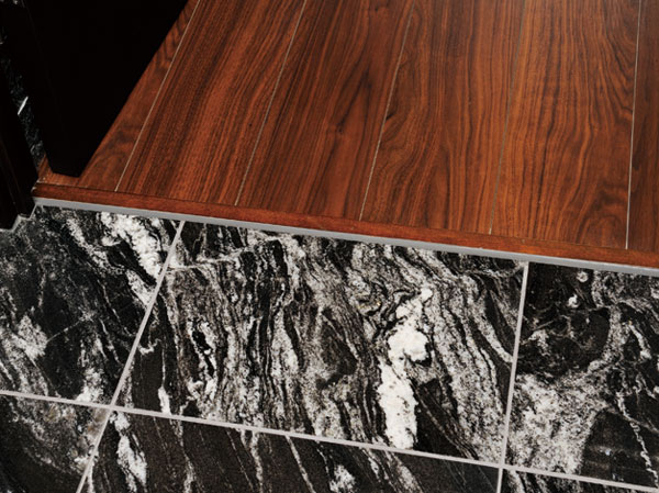 Interior. (Shared facilities ・ Common utility ・ Pet facility ・ Variety of services ・ Security ・ Earthquake countermeasures ・ Disaster-prevention measures ・ Building structure ・ Such as the characteristics of the building)