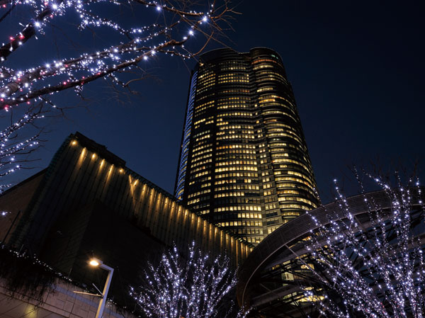 Surrounding environment. Roppongi Hills (7 min walk ・ About 550m)
