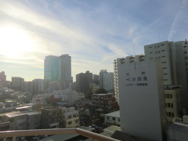 View photos from the dwelling unit. View from the site (December 2013) Shooting