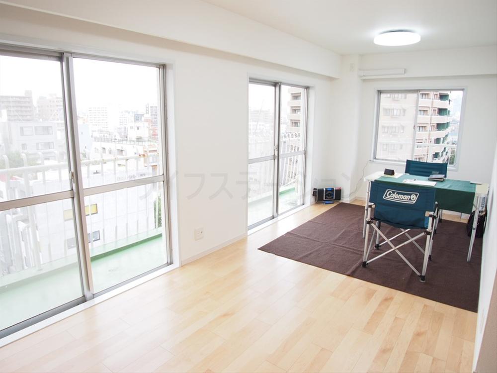 Living. Indoor (12 May 2013) Shooting