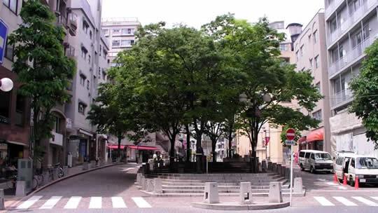 Streets around. Until Azabujuban 1200m