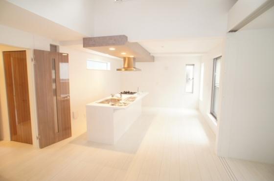 Kitchen. Indoor (July 2013) Shooting