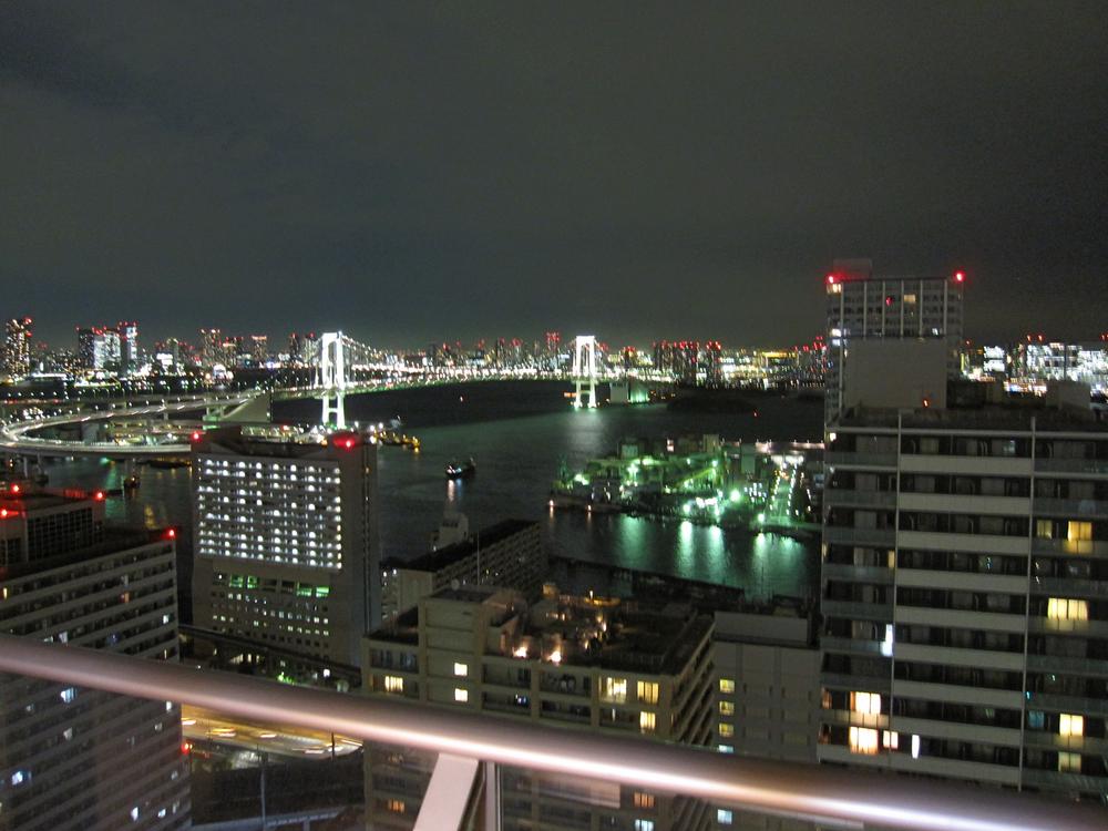 View photos from the dwelling unit. View from the site (August 2012) shooting