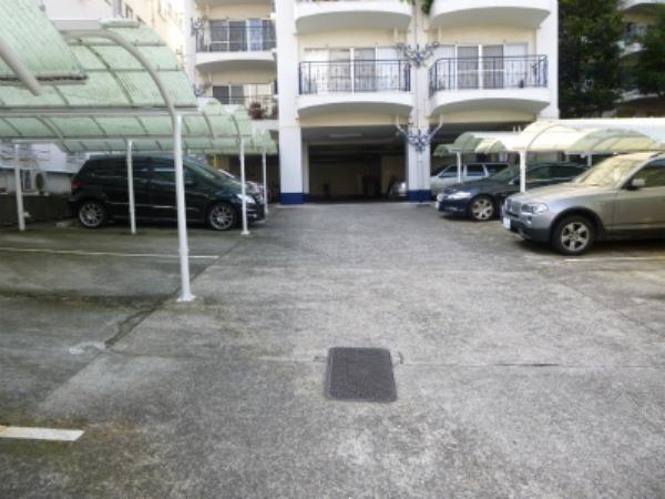 Parking lot. Pictures - Parking