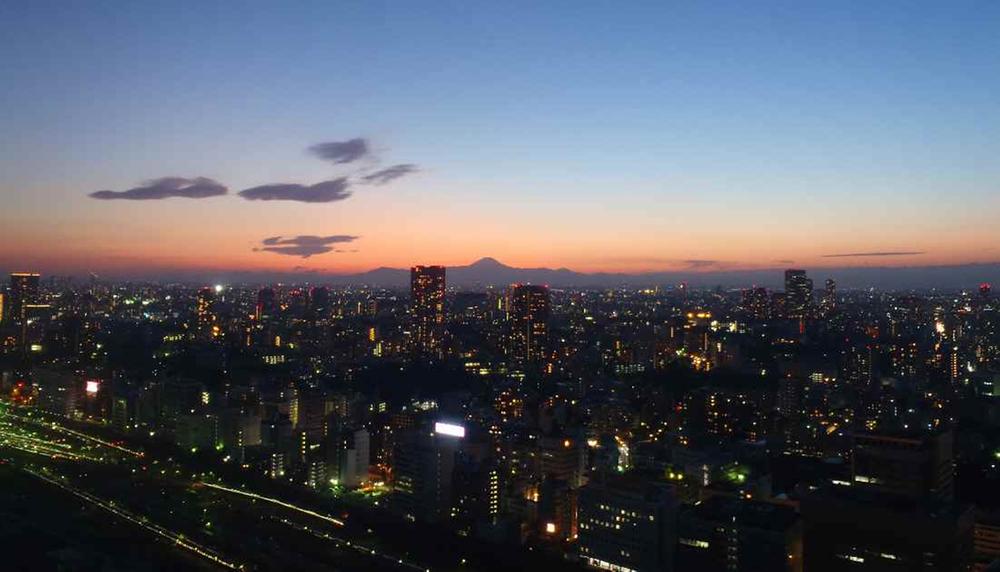 View photos from the dwelling unit. Popular Konan area.