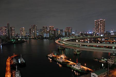 Other. Peripheral spreads a beautiful night view.