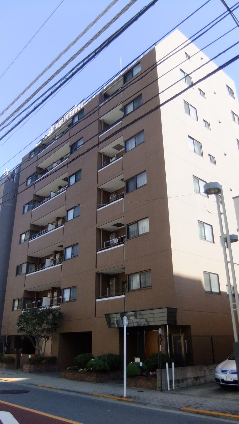 Local appearance photo. Local (12 May 2013) Shooting