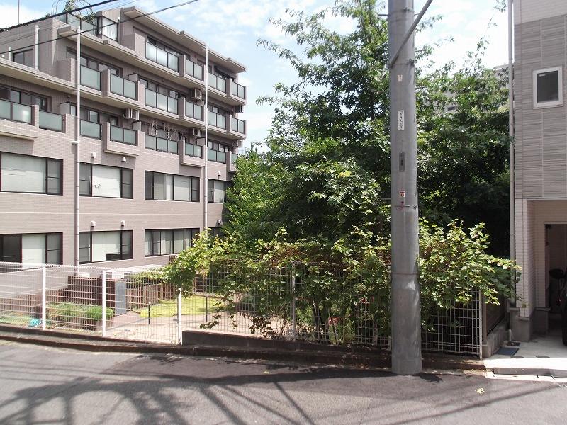 View photos from the local. View from the site (October 2013) Shooting