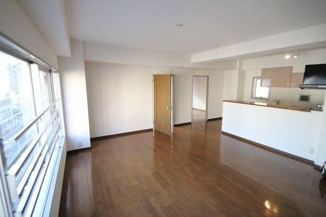 Living. LDK spacious 18 Pledge