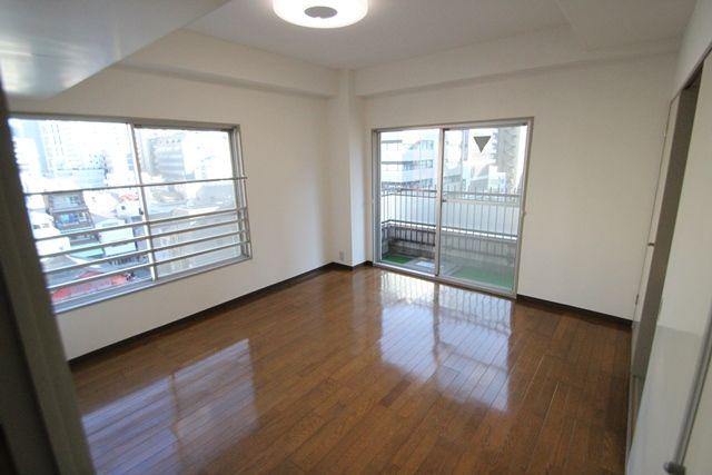 Non-living room. Western-style 7 Pledge