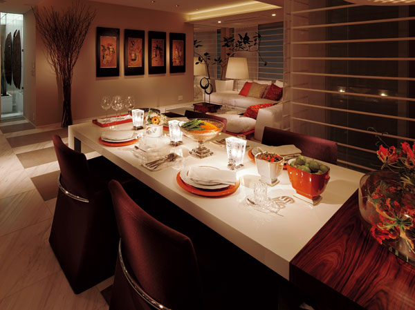 Room and equipment. LIVING DINING ROOM