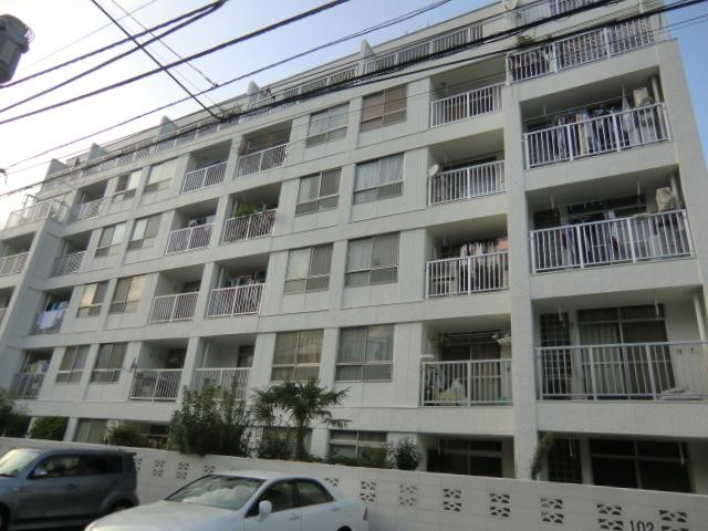 Local appearance photo. Local (12 May 2013) Shooting