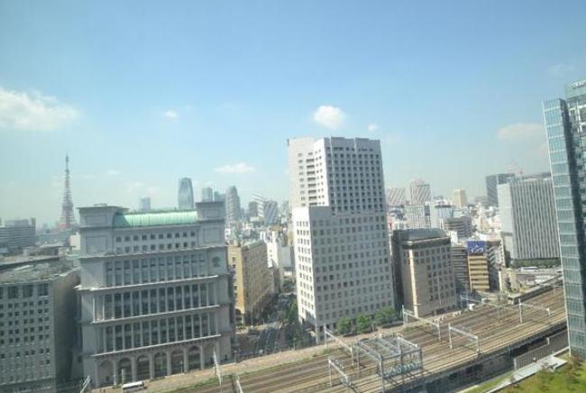 View photos from the dwelling unit