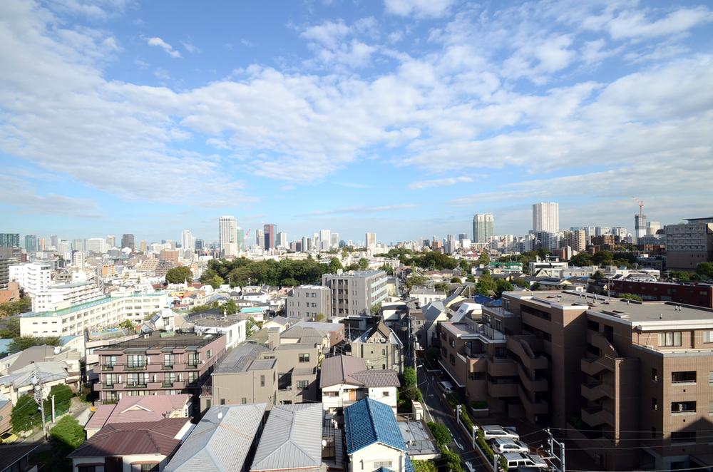 View photos from the dwelling unit. Shadow